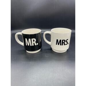 Louis Veasey Our Name is Mudd Set of 2 Groom & Bride Under New Management Mugs